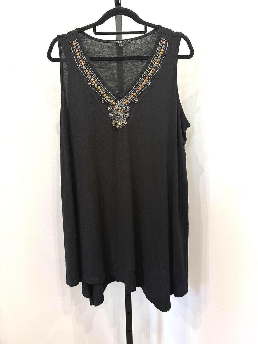 1x cable & gauge Black Beaded V-Neck Top